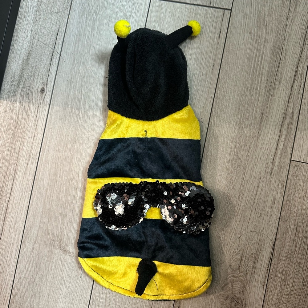 Halloween Bumblebee Costume - Dog XS - Picture 9 of 12
